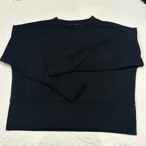 Vero Moda Tops - Vero Moda Medium Black Sweatshirt Worn Once